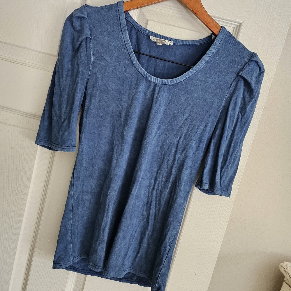 Gimmicks XS BKE Top Excellent Condition - Picture 5 of 5